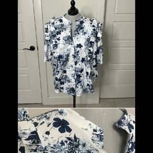 Universal Standard Erdem Short Sleeve Top in Size L (22/34)